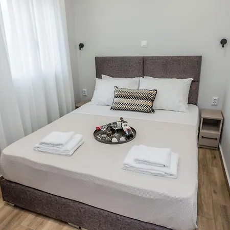 Apartment Raise Metro Athens