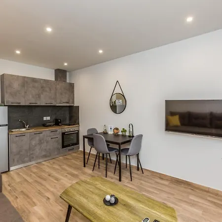 Apartment Raise Metro *