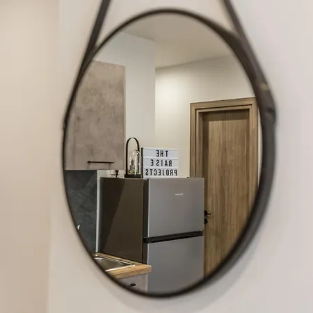 Raise Metro Apartment